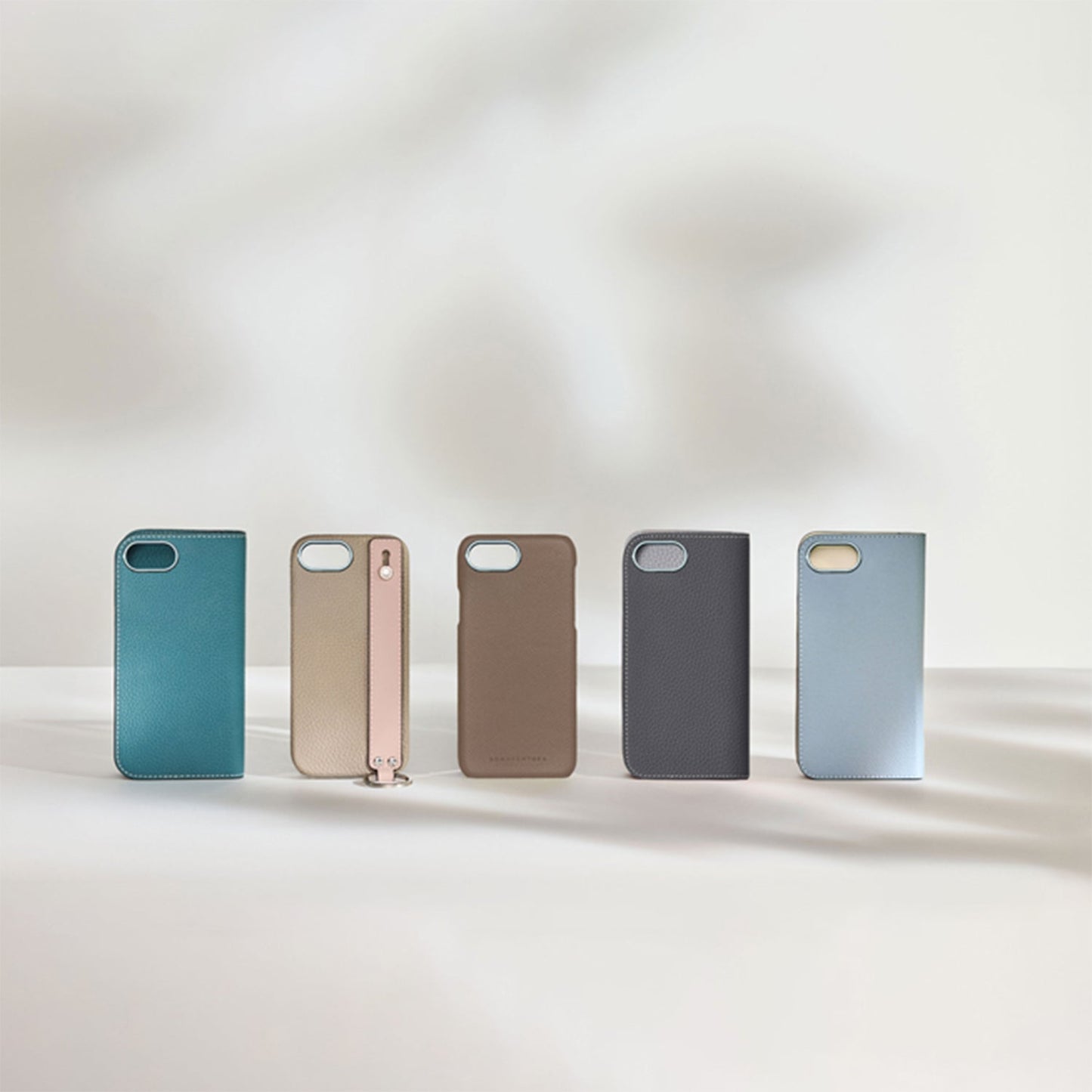(iPhone 16e) ハンドル付き バックカバーケース シュリンクレザー
